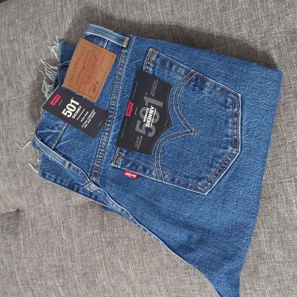 Levi's 501 button fly skinny jeans 27x28